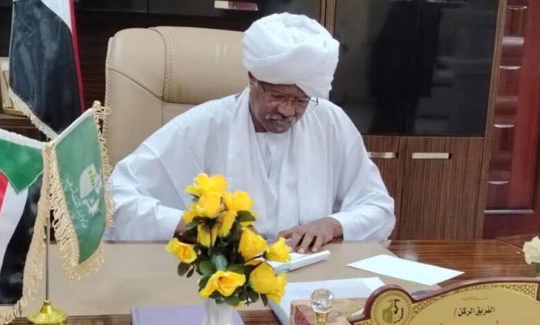 والي القضارف
