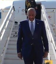 البرهان يعود للبلاد